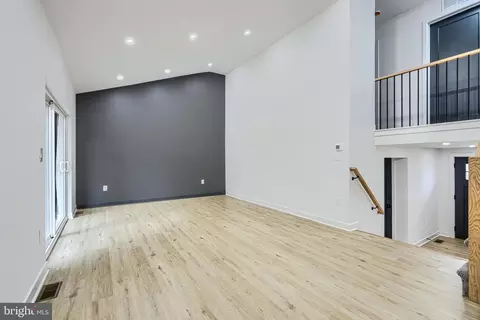 Living - 2802 Steele Rd, Baltimore, MD 21209 photo 6 of 8