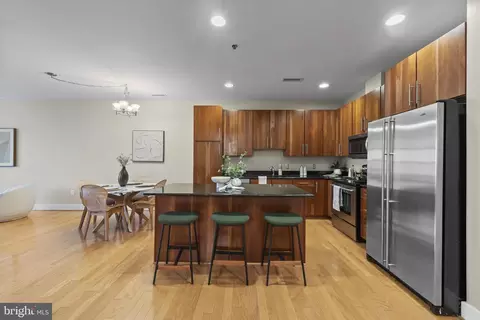 2772 Lighthouse Pt E #303, Baltimore, MD 21224 photo 4