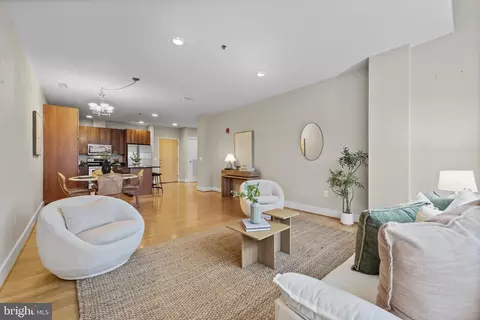 2772 Lighthouse Pt E #303, Baltimore, MD 21224 photo 14
