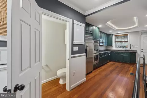 102 Burnett St, Baltimore, MD 21230 photo 11