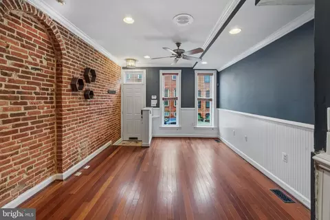 102 Burnett St, Baltimore, MD 21230 photo 8