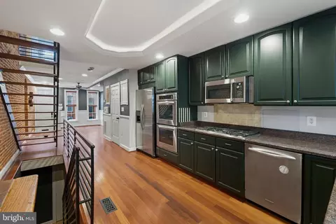 102 Burnett St, Baltimore, MD 21230 photo 10