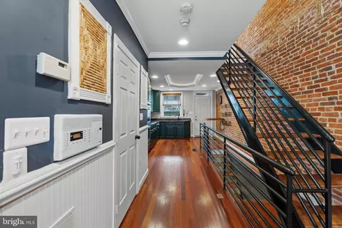 102 Burnett St, Baltimore, MD 21230 photo 7