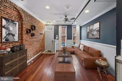 102 Burnett St, Baltimore, MD 21230 photo 4