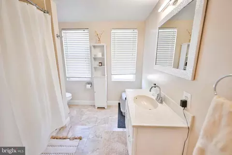 2540 Fleet St, Baltimore, MD 21224 photo 40