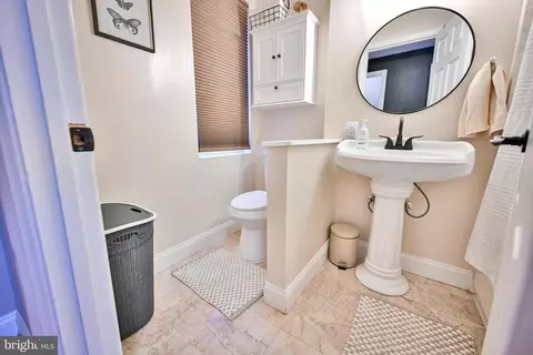2540 Fleet St, Baltimore, MD 21224 photo 30