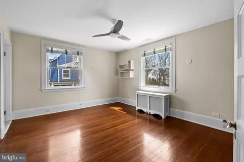 Bedroom - 10 Midvale Rd, Baltimore, MD 21210 photo 6 of 10