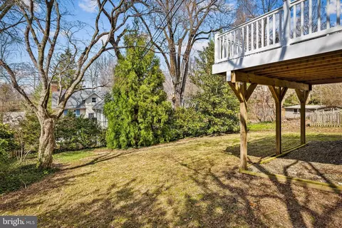 Exterior - 10 Midvale Rd, Baltimore, MD 21210 photo 11 of 12