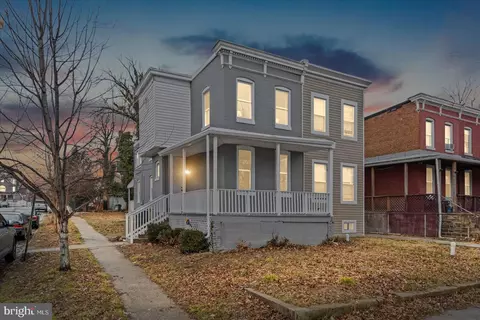 178 S Collins Ave, Baltimore, MD 21229
