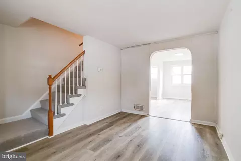 4105 Flowerton Rd, Baltimore, MD 21229 photo 3