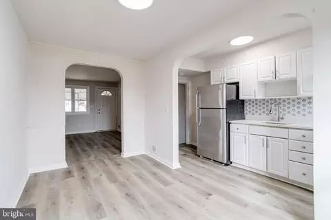 4105 Flowerton Rd, Baltimore, MD 21229 photo 10