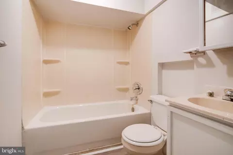 4105 Flowerton Rd, Baltimore, MD 21229 photo 30