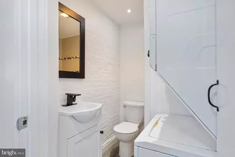 451 W 24th St, Baltimore, MD 21211 photo 13