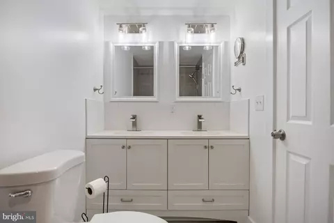 451 W 24th St, Baltimore, MD 21211 photo 23