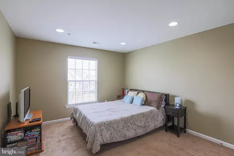Bedroom - 2307 Whitley Rd, Baltimore, MD 21209 photo 3 of 5