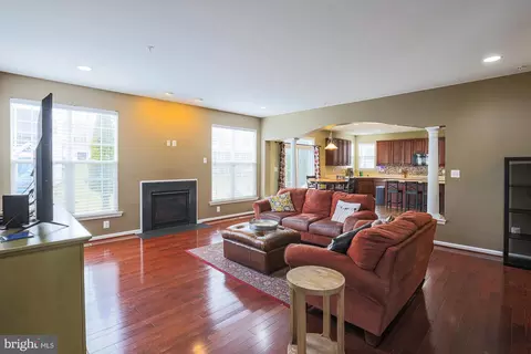 Living - 2307 Whitley Rd, Baltimore, MD 21209 photo 2 of 3