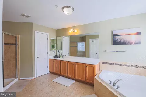 Entry Way - 2307 Whitley Rd, Baltimore, MD 21209 photo 4 of 5