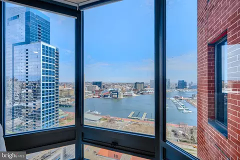 View/Area - 10 E Lee St #2208, Baltimore, MD 21202 photo 3 of 4