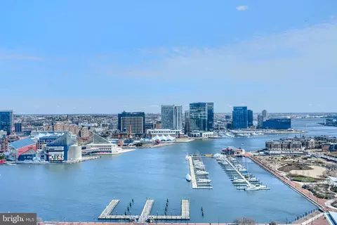 View/Area - 10 E Lee St #2208, Baltimore, MD 21202 photo 2 of 4