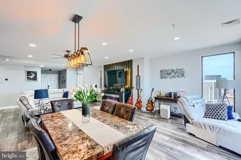 Dining - 10 E Lee St #2208, Baltimore, MD 21202 photo 3 of 3