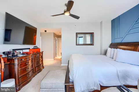 Bedroom - 10 E Lee St #2208, Baltimore, MD 21202 photo 2 of 3