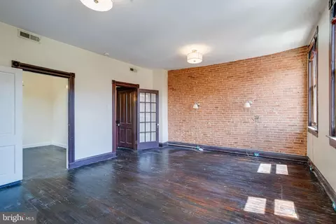 Living - 1835 Madison Ave, Baltimore, MD 21217 photo 20 of 22