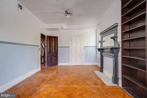 Living - 1835 Madison Ave, Baltimore, MD 21217 photo 15 of 22