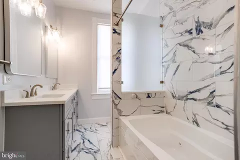 Bath - 1835 Madison Ave, Baltimore, MD 21217 photo 4 of 6