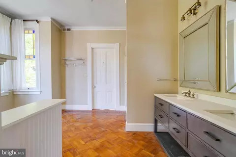 Entry Way - 1835 Madison Ave, Baltimore, MD 21217 photo 10 of 14