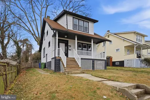 Exterior - 4017 Ridgecroft Rd, Baltimore, MD 21206 photo 1 of 4