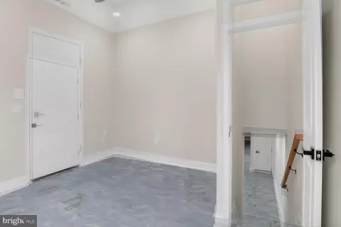 Entry Way - 4013 4th St, Baltimore, MD 21225 photo 13 of 13