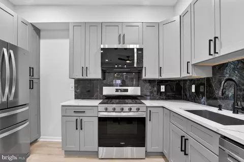 Kitchen - 4013 4th St, Baltimore, MD 21225 photo 2 of 2
