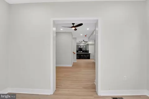 Entry Way - 4013 4th St, Baltimore, MD 21225 photo 12 of 13