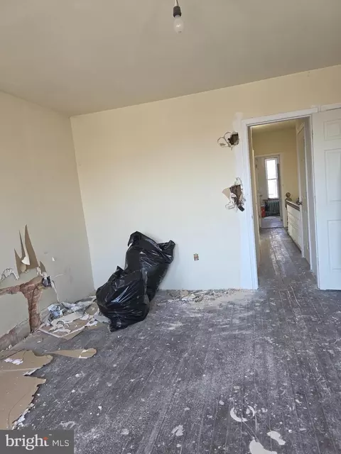 208 S Catherine St, Baltimore, MD 21223 photo 2