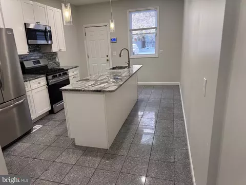 1408 Madison Ave #1/2, Baltimore, MD 21217