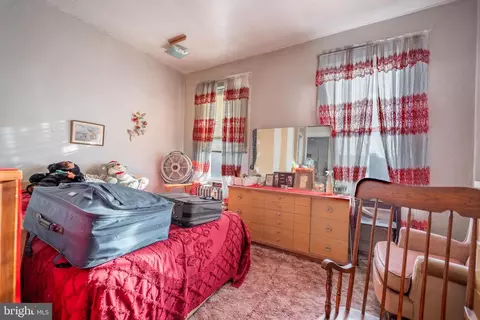 Bedroom - 2132 N Wolfe St, Baltimore, MD 21213 photo 3 of 7