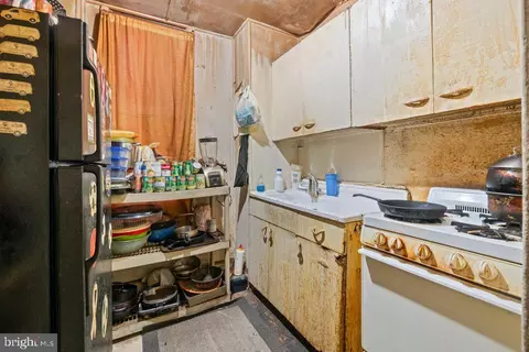 Kitchen - 112 E 20th St, Baltimore, MD 21218 photo 1 of 1