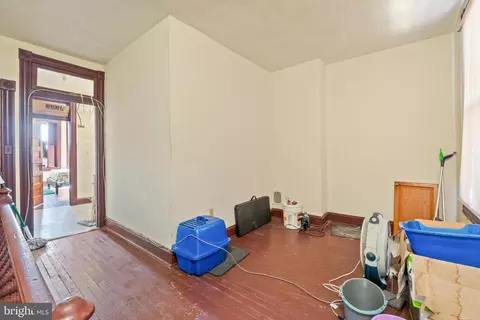 Entry Way - 112 E 20th St, Baltimore, MD 21218 photo 1 of 7