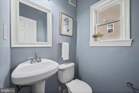 3936 Lowndes Ave, Baltimore, MD 21218 photo 10