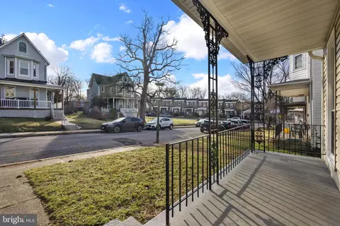 3936 Lowndes Ave, Baltimore, MD 21218 photo 4