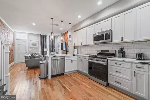 2225 E Chase St, Baltimore, MD 21213