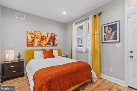Bedroom - 2225 E Chase St, Baltimore, MD 21213 photo 1 of 6