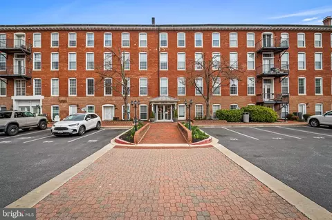 2639 Boston St #316, Baltimore, MD 21224