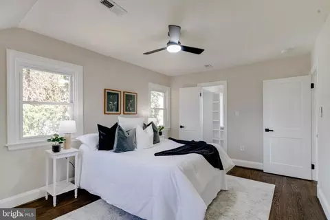 Bedroom - 605 Walnut Ave, Baltimore, MD 21229 photo 4 of 17
