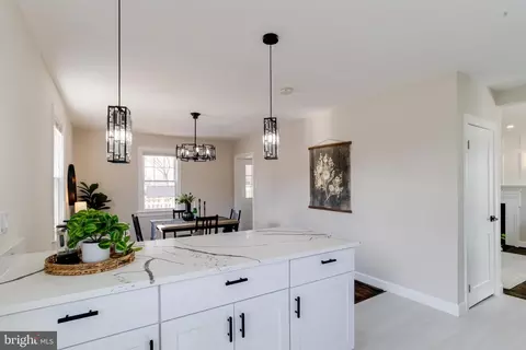 Other - 605 Walnut Ave, Baltimore, MD 21229 photo 1 of 18