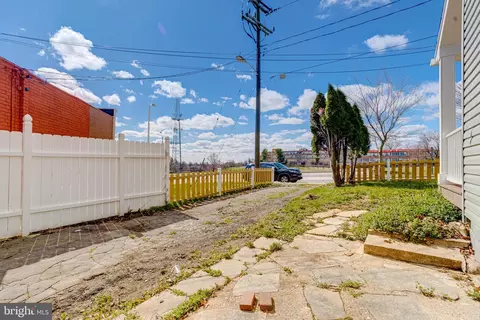 Exterior - 605 Walnut Ave, Baltimore, MD 21229 photo 12 of 12