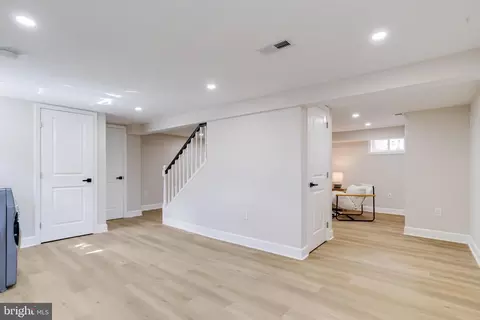 Other - 605 Walnut Ave, Baltimore, MD 21229 photo 13 of 18