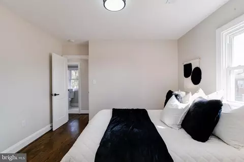 Bedroom - 605 Walnut Ave, Baltimore, MD 21229 photo 13 of 17