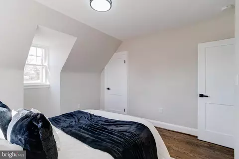 Bedroom - 605 Walnut Ave, Baltimore, MD 21229 photo 14 of 17