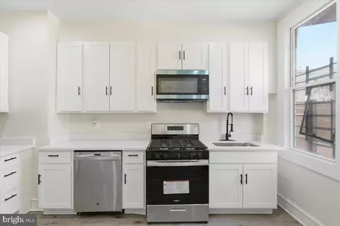 Kitchen - 1622 E Lanvale St, Baltimore, MD 21213 photo 1 of 1
